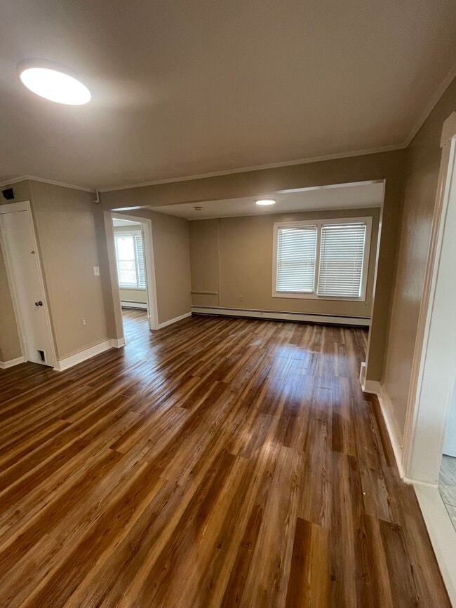27 Whiting Rd Unit 1