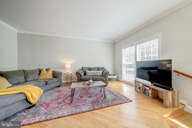 Photo - 921 Harrison Cir