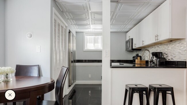 7 Story St Unit B