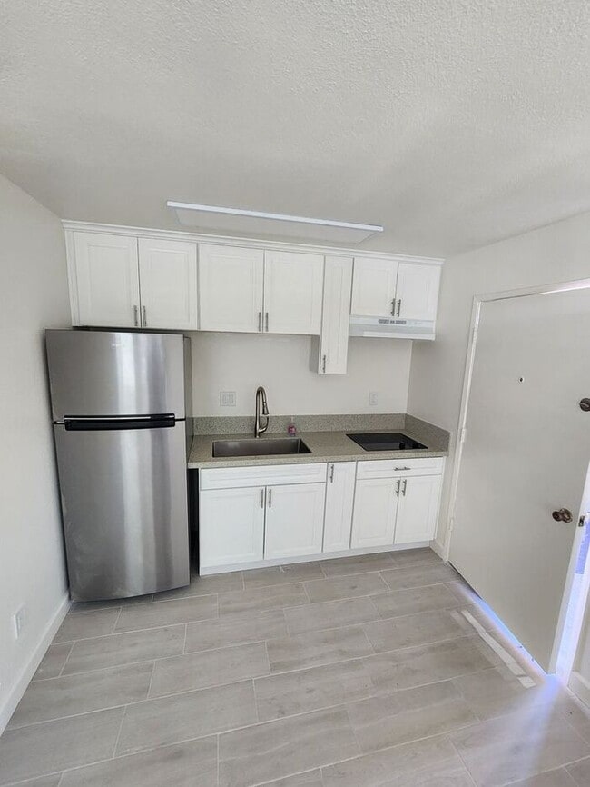 Photo - MOVE-IN Special 1 Month FREE Rent! Summer Special!!