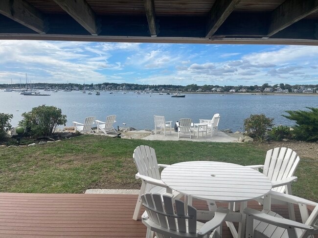 80 Lighthouse Rd