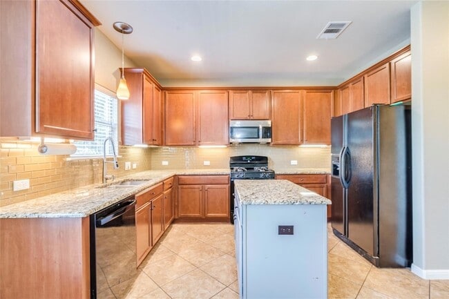Building Photo - 128 San Miniato St Rental
