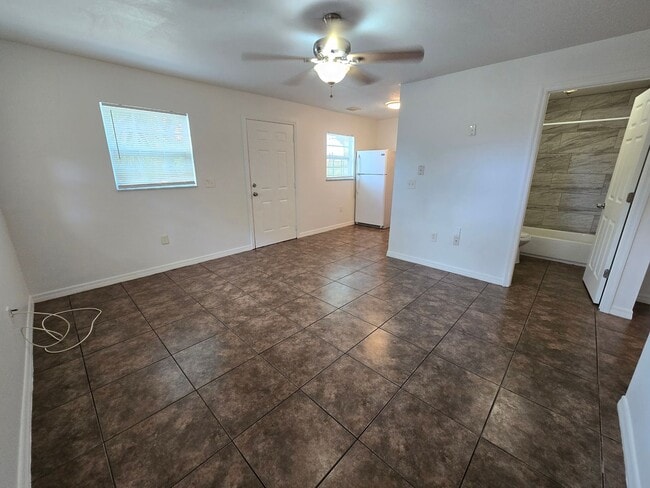 Photo - 2147 Dodge Ave Unit B