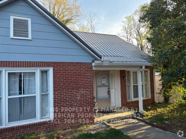 Building Photo - 132 Lilly Ave Rental