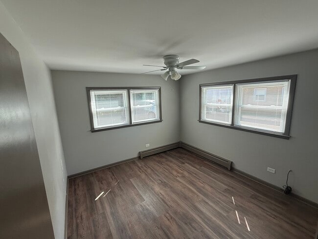 Photo - 4605 Maple Ave Unidad #4