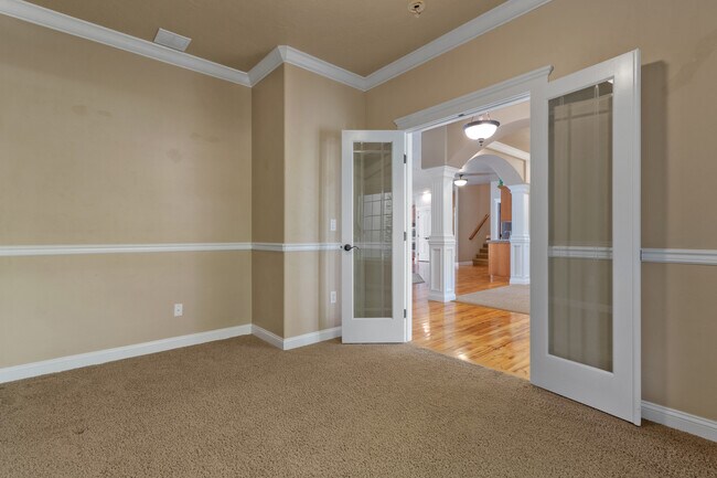 Photo - 1359 W Oakhampton Dr