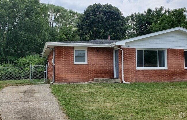 Building Photo - 5389 Aspen Ave Rental