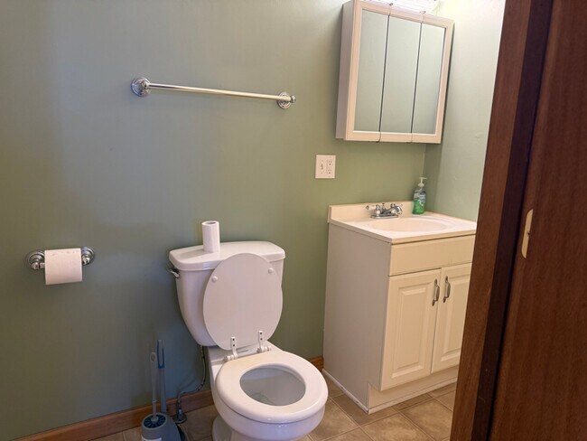 Photo - 111 N Market St Unit 2