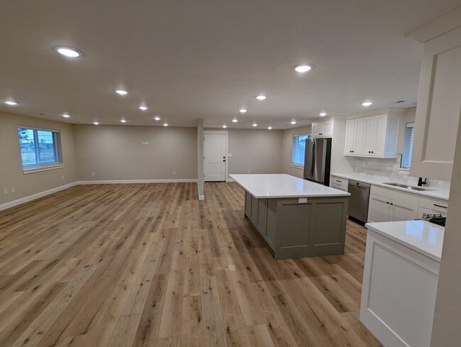 Photo - Bluff Rd. Upstairs