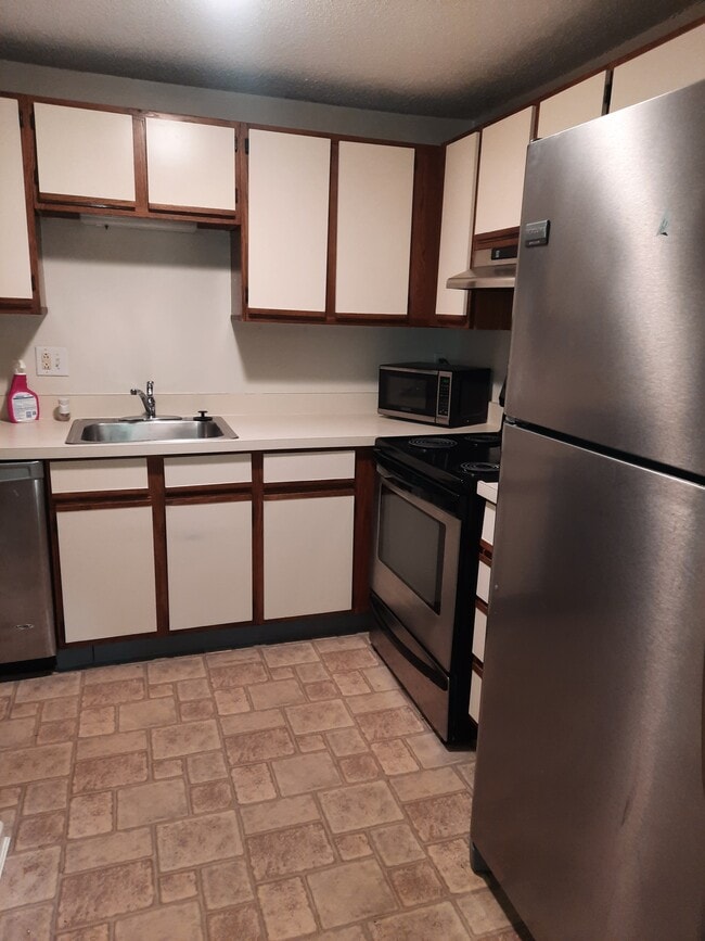 Photo - 10 Longworth Ave Unit 10