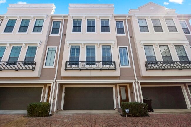 Photo - 3302 Audley St Unit 125