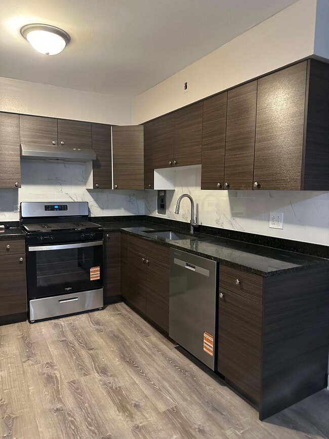 Building Photo - 419 W Stevens Dr Unit ONE BED