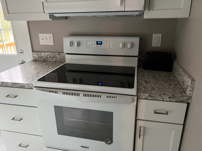 Photo - 1136 Peach St