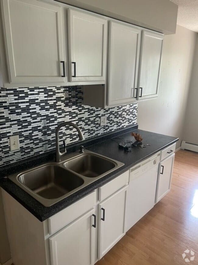 Building Photo - Cozy Two-Bedroom Condo in New Hope for 1,3... Unit 302