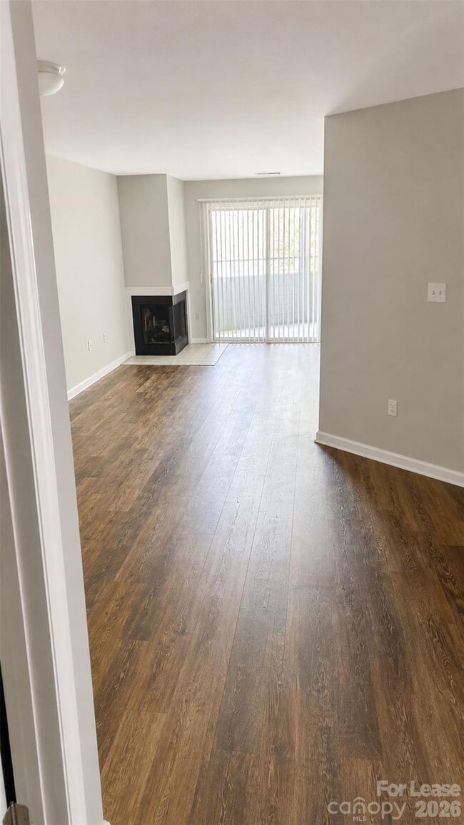 Photo - 2557 Stockbridge Dr Unit B