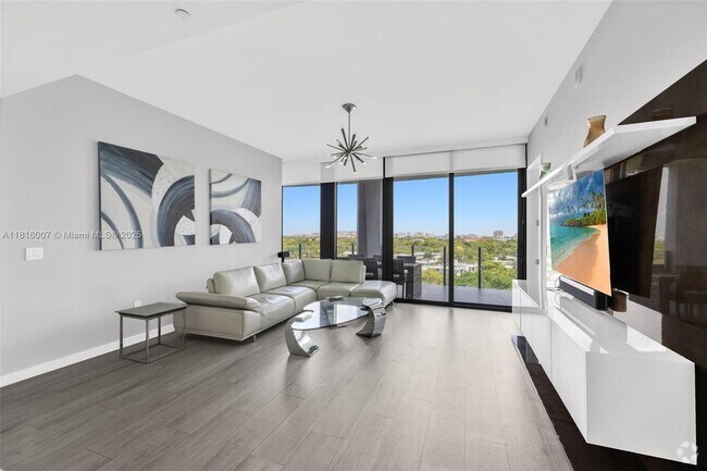 Building Photo - 2831 S Bayshore Dr Unit 906 Rental