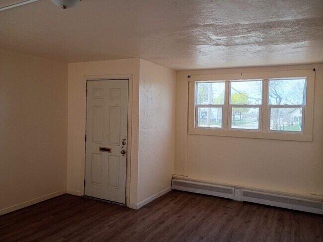 2690 S 10th St Unit B