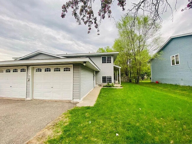 Photo - 7936 Lee Ave N Unidad 7932