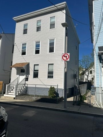 Building Photo - 6 Porter St Unit 3
