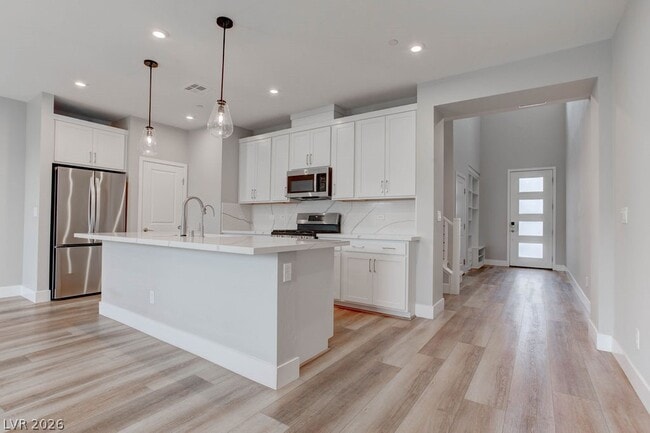 Photo - 646 Infinity Rdg St