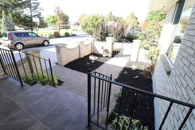 Photo - 1/2 off 1st months rent! Close to Utah State University Equestrian Park!