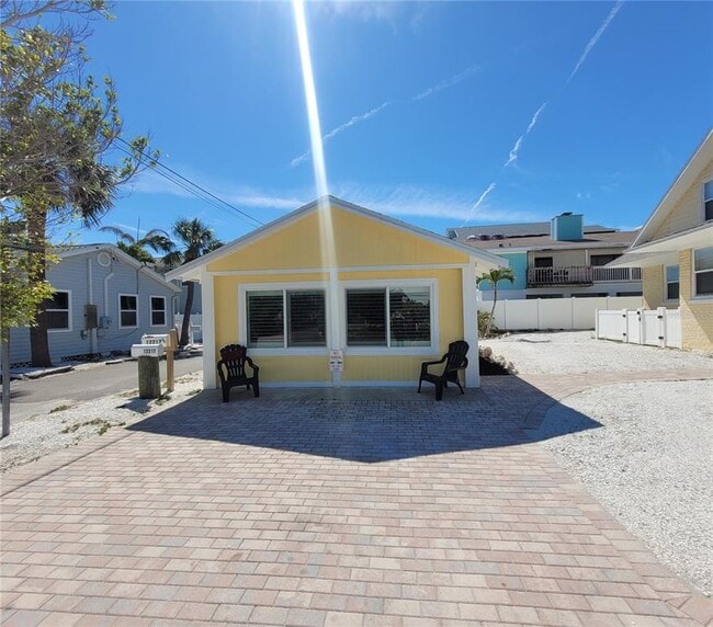 12217 Sunshine Ln