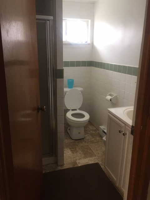 7xx W Maple Ave