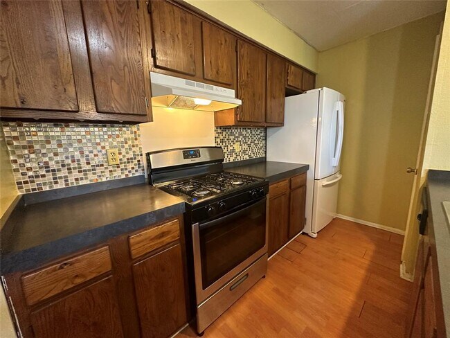Photo - 6728 Lancret Hill Dr