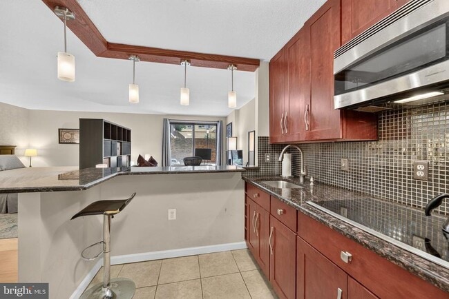 Photo - 1718 P St NW Unit T9