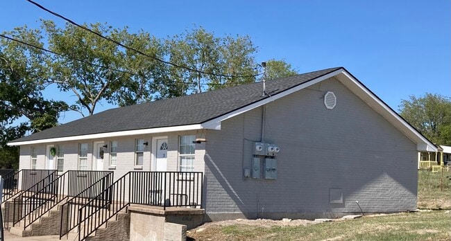 Photo - 805 N Second St