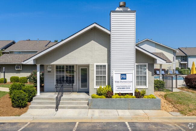 Leasing Office