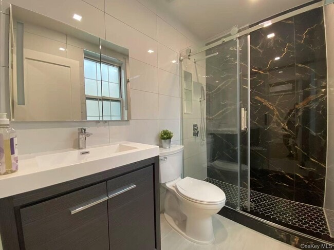 Photo - 89-21 69th Rd