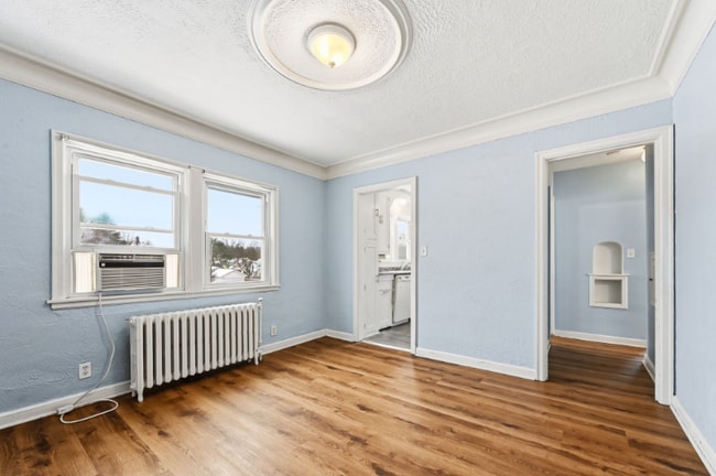 Photo - 3611 N Washburn Ave Unidad FL 2