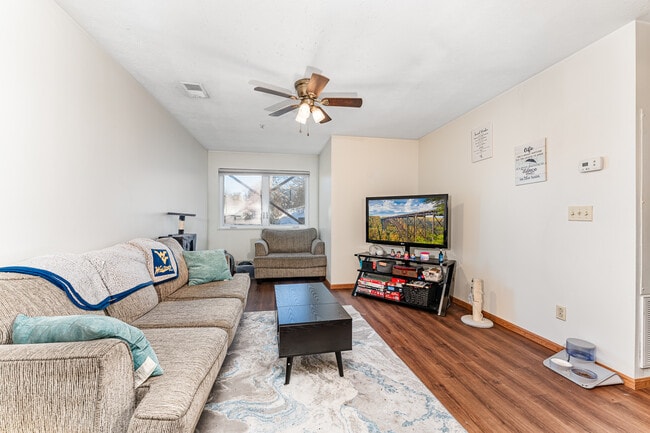 Photo - Alpine Apartments