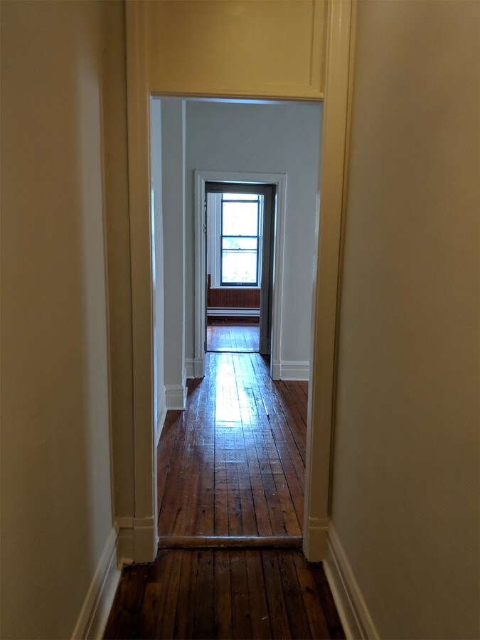 Photo - 13 1/2 5th St NE Unidad 14