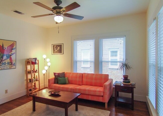Photo - 1655 Harold St