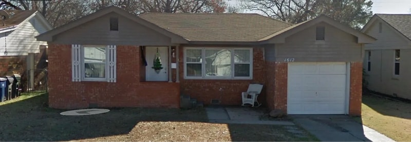 Photo - 1612 Oxford Way