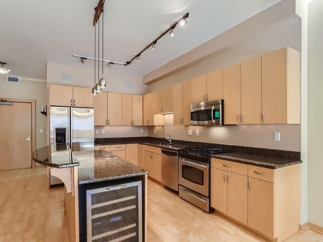 Photo - 401 N 2nd St Unit 115