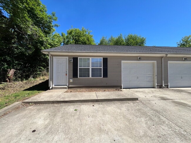 Photo - 9063 Pembroke Oak Grove Rd Unit 1A