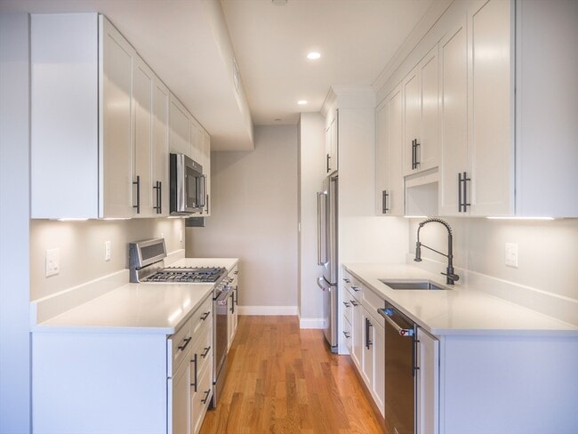 Photo - 194 Havre St Unidad 201