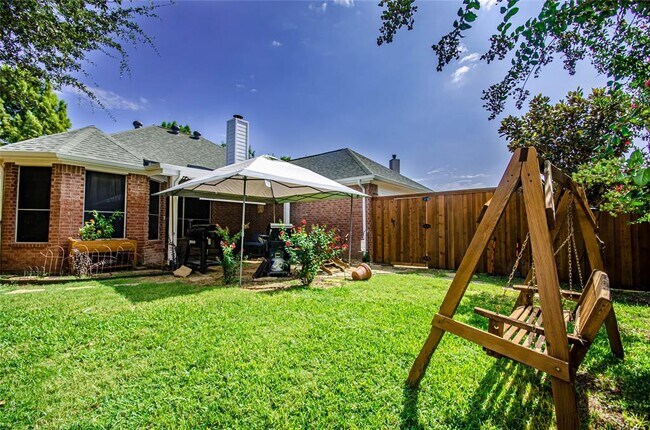 Photo - 832 Water Oak Dr