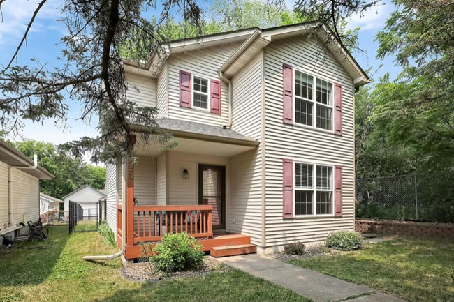 Photo - 335 Sherwood Ave