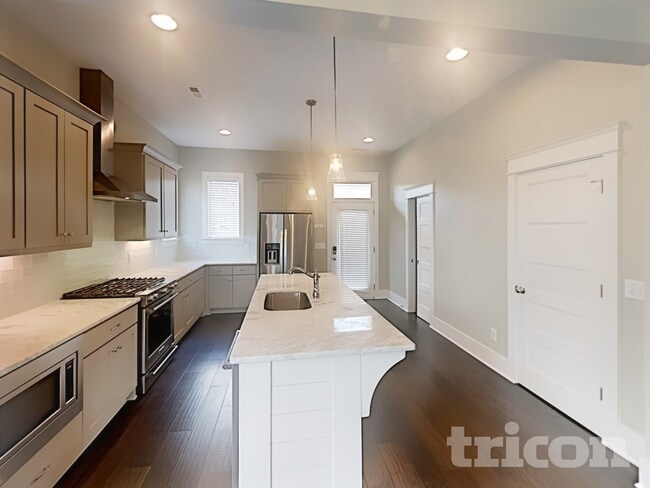 Photo - 6817 Charlotte Pike