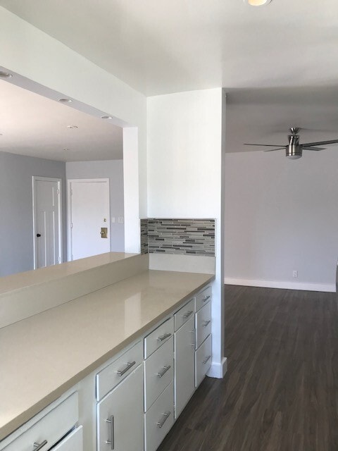 Photo - TARZANA 6170