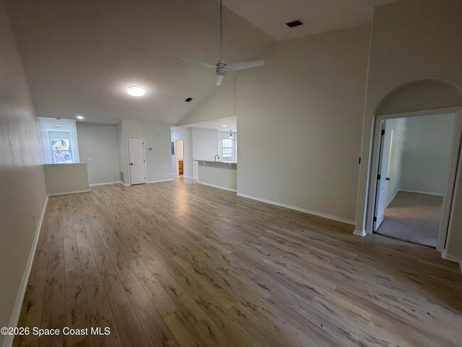 Photo - 1040 Venetian Dr