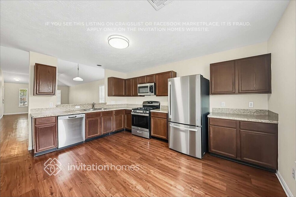 4026 Hawthorn Glen Ct