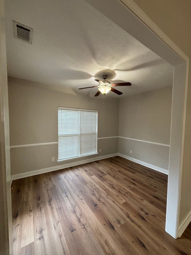 Photo - 333 High Meadows Pl