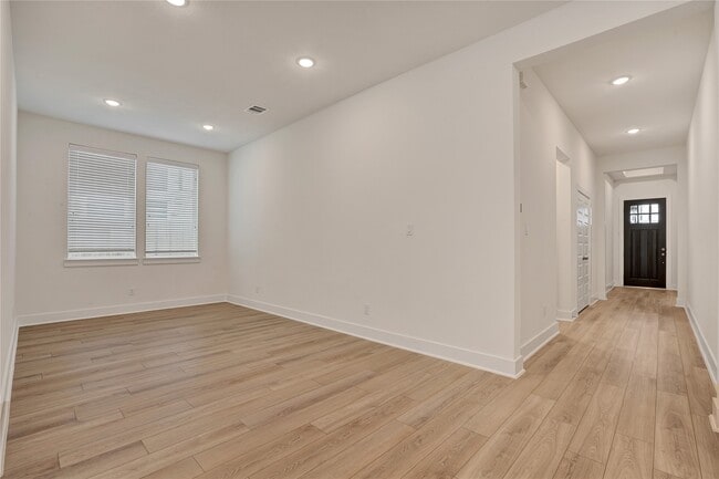 Photo - 6027 Churchill Spgs Ln