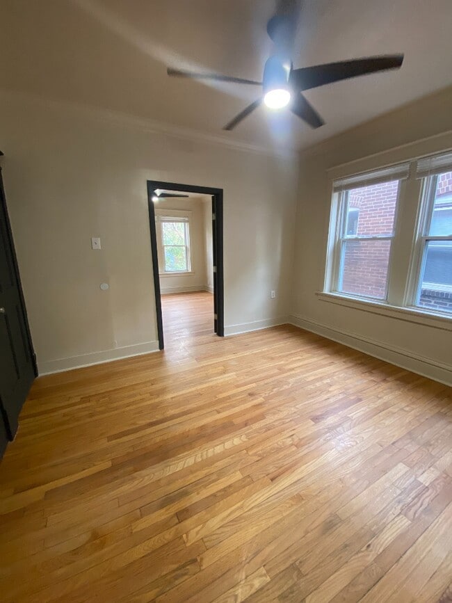 Photo - 2037B Maury Unidad B