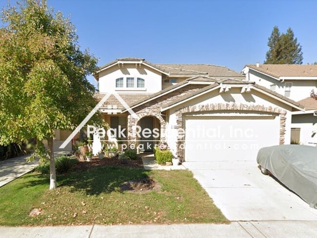 Building Photo - A Beautiful Elk Grove 4bd/3ba House with 2 Car Garage!